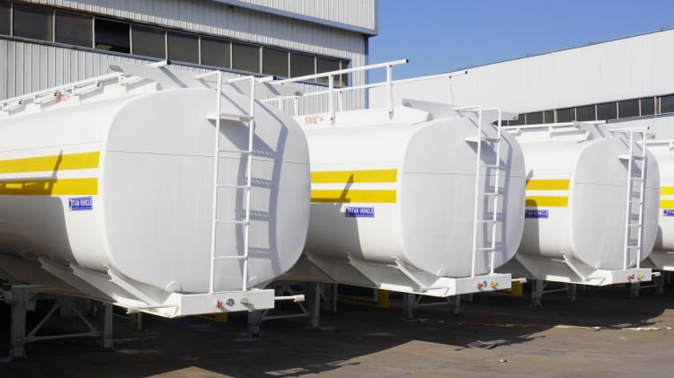 3 Axle 40000 Liters Palm Oil Tankers Trailer for Sale in Mozambique