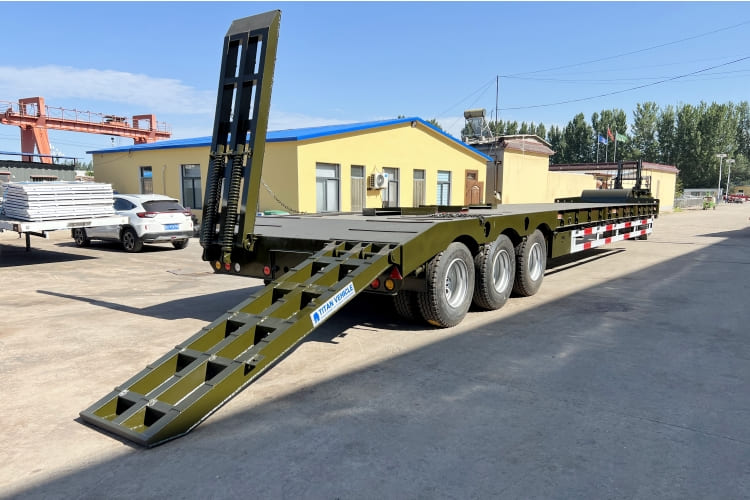 3 Axle 40 Feet Low Bed Trailers Manufacturers Price for Sale in Mozambique